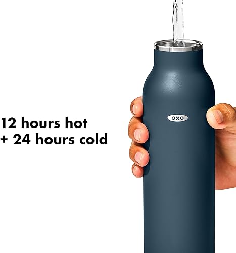 Miniatura 5 de OXO Strive - Botella de agua aislada de 24 onzas con tapa estándar, cobalto oscuro