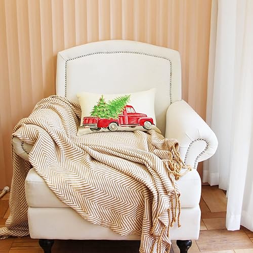 Miniatura 4 de Ogiselestyle Funda de cojín lumbar con diseño de camión rojo para árbol de Navidad, 12 x 20 pulgadas, decoración para sofá