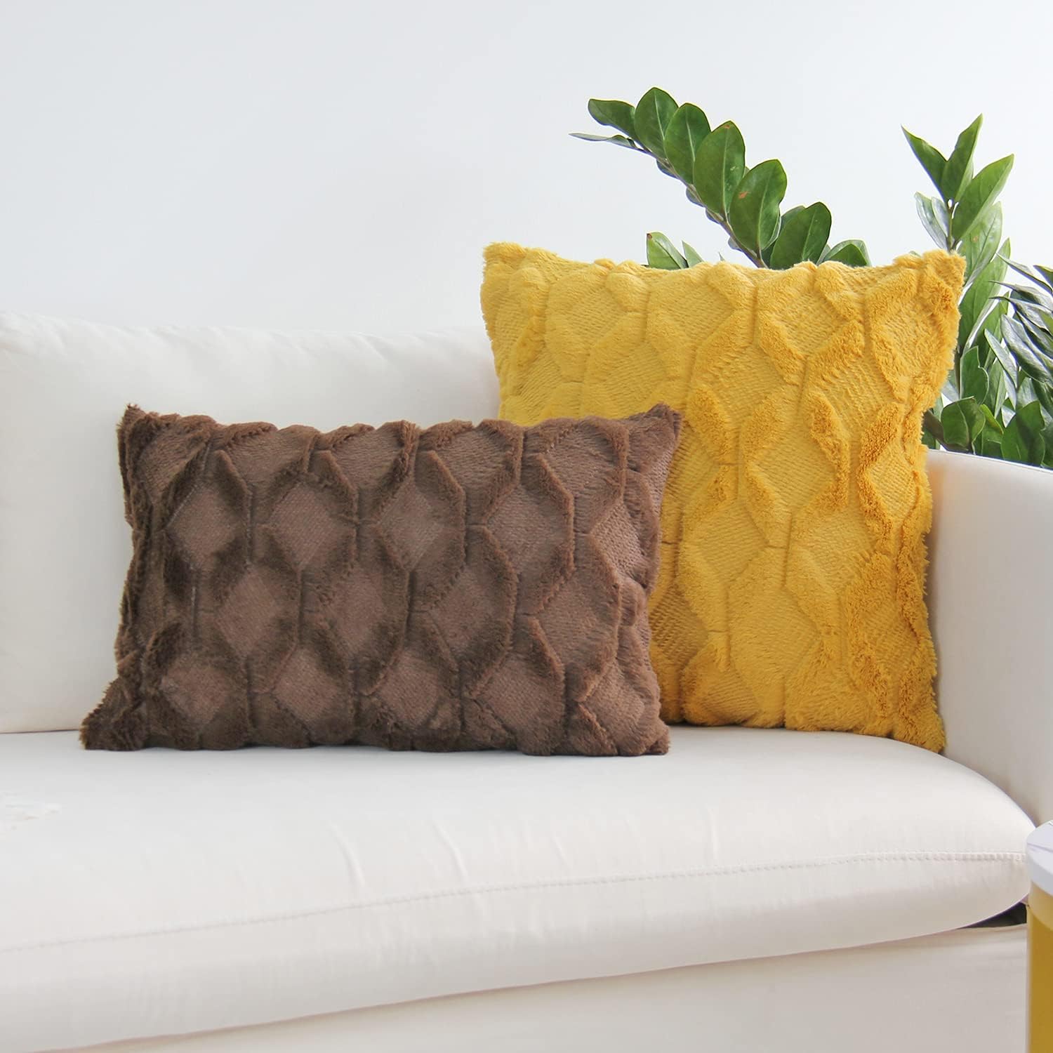 JOJUSIS Plush Short Wool Velvet Decorative Throw Pillow Covers Luxury Style Cushion Case Faux Fur Pillowcases for Sofa Bedroom Pack of 2 18 x 18 Inch Yellow: Home & Kitchen