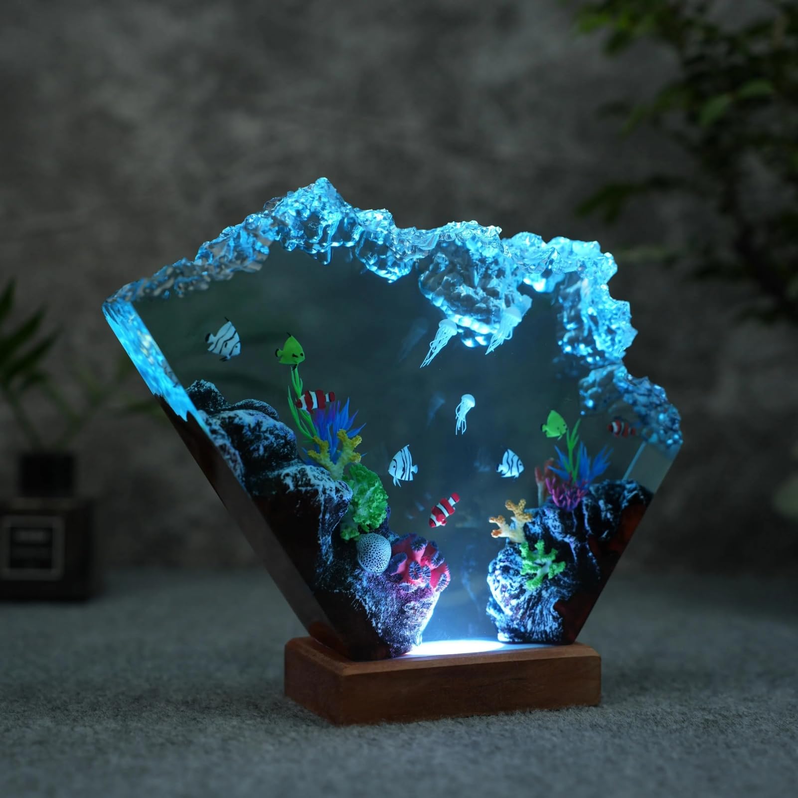 Drawelry Luce Notte Resina Epossidica Paesaggio Sottomarino 3D Artigianale, Decorazion Casa Base Legno, Mini Acquario Marino con Animali Marini Lampada per Cameretta Soggiorno Ufficio (A12)