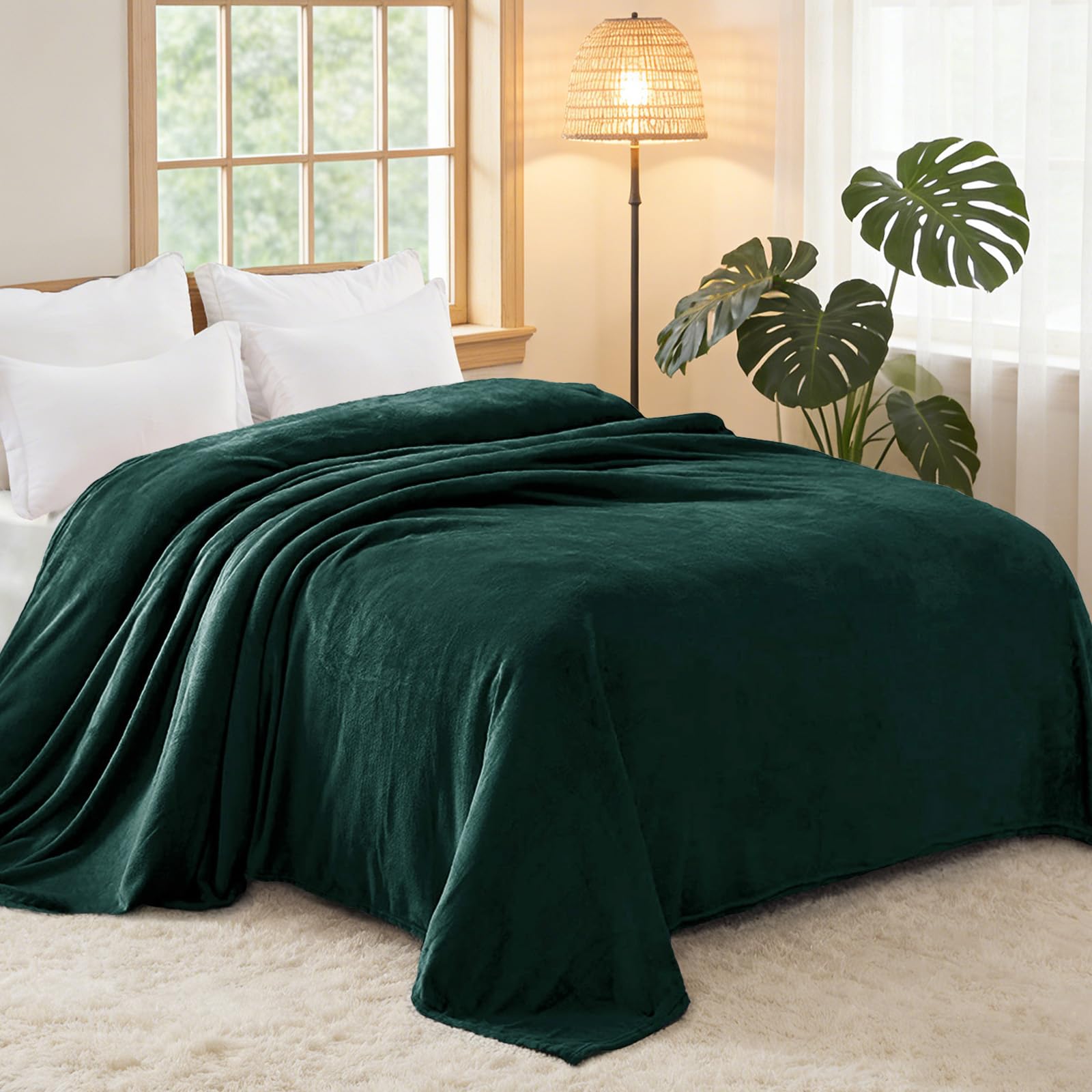 Exclusivo Mezcla Fleece Blanket Queen Size for Bed, Super Soft and Warm, All Season Use, Cozy, Plush, Lightweight, 230x230 CM, Forest Green