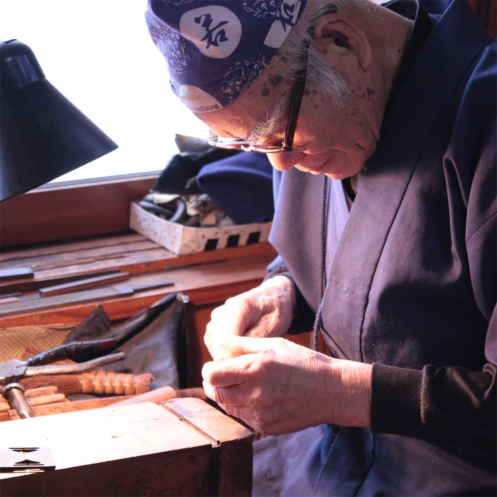 Amazon.co.jp: 雲州堂 そろばん ソロマチック 23桁 USM-203 ツゲ玉  