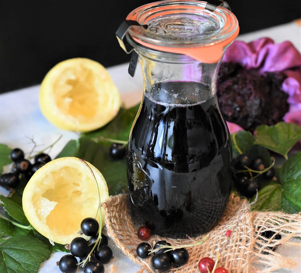 Caramanfruit Schwarze-Johannisbeere-Frucht-Püree - 2x 1kg - süß-säuerliches Cassis-Püree, Schwarzes-Johannisbeeren-Püree, frei von Farb- und Konservierungsstoffen, für Cocktails, Müsli