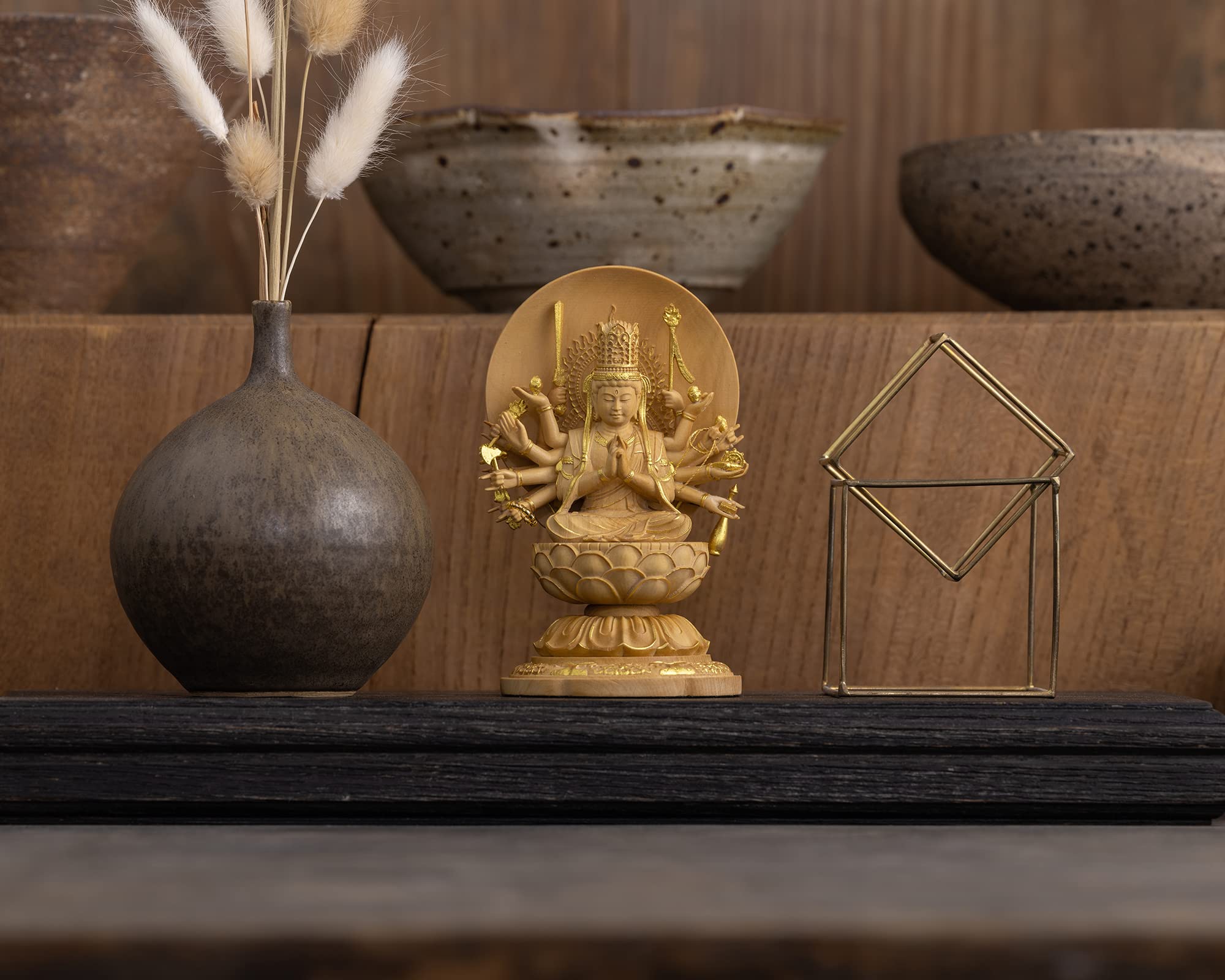 Amazon.co.jp: 極小仏 准胝観音 10.3cm（木製：ツゲ 金泥仕上）＿