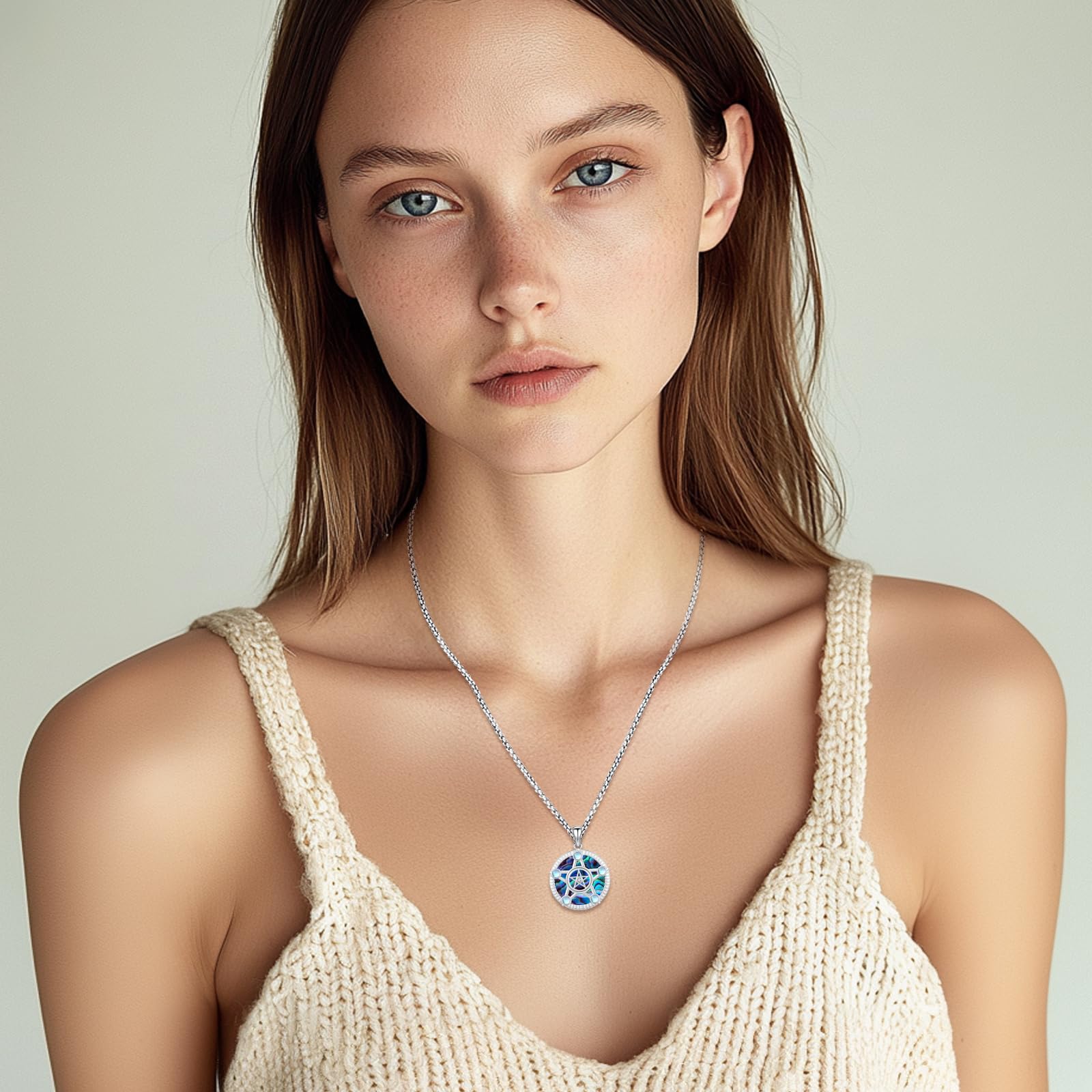 Eusense Pentagram Collar Triple Luna Diosa Collar de Plata de Ley 925 Hécate Colgante Sol y la Luna Colgante Joyería Regalos Espiritual Amuleto Pagano Talismán para Hombres Mujeres