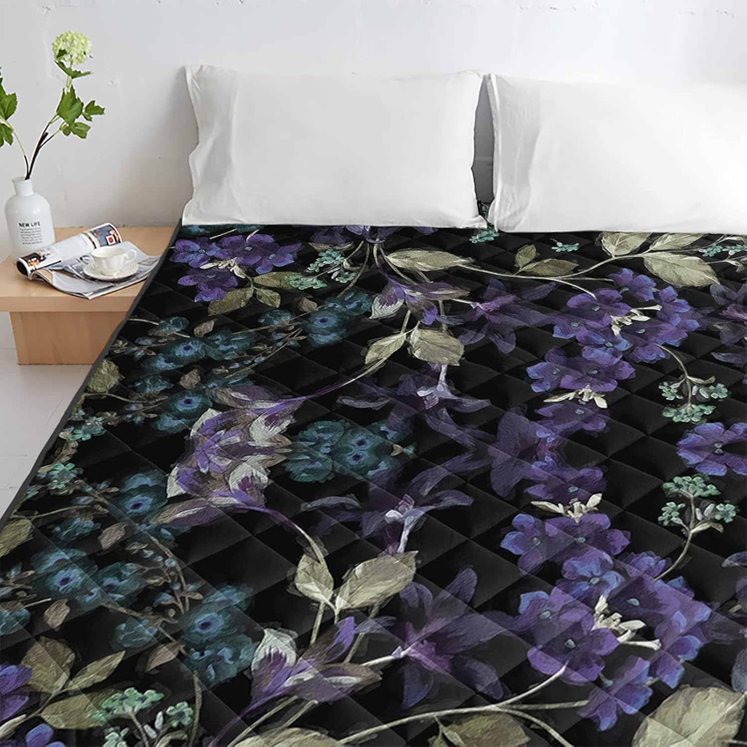 Quilt California King Luxury Quilted Comforter Bedspread-Thin Soft Cozy, Hand Drawn Dark Purple Floral Leaves Line Pattern Reversible Stitched Summer Lightweight Quilt Coverlet for All Season