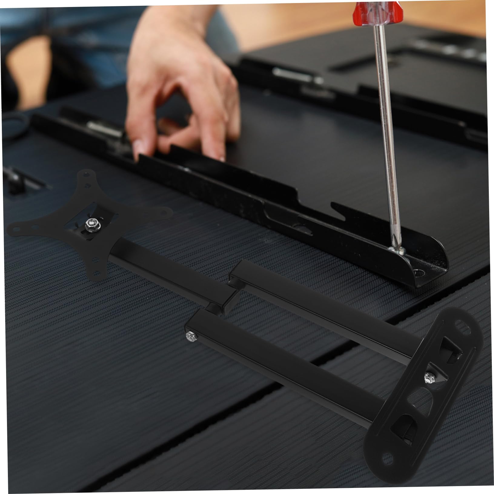 Staffa Muro per Tv Orientabile con Braccio Estensibile Nero | Acciaio Laminato a Freddo, Rotazione 360°, Include Attrezzi e Manuale di Montaggio