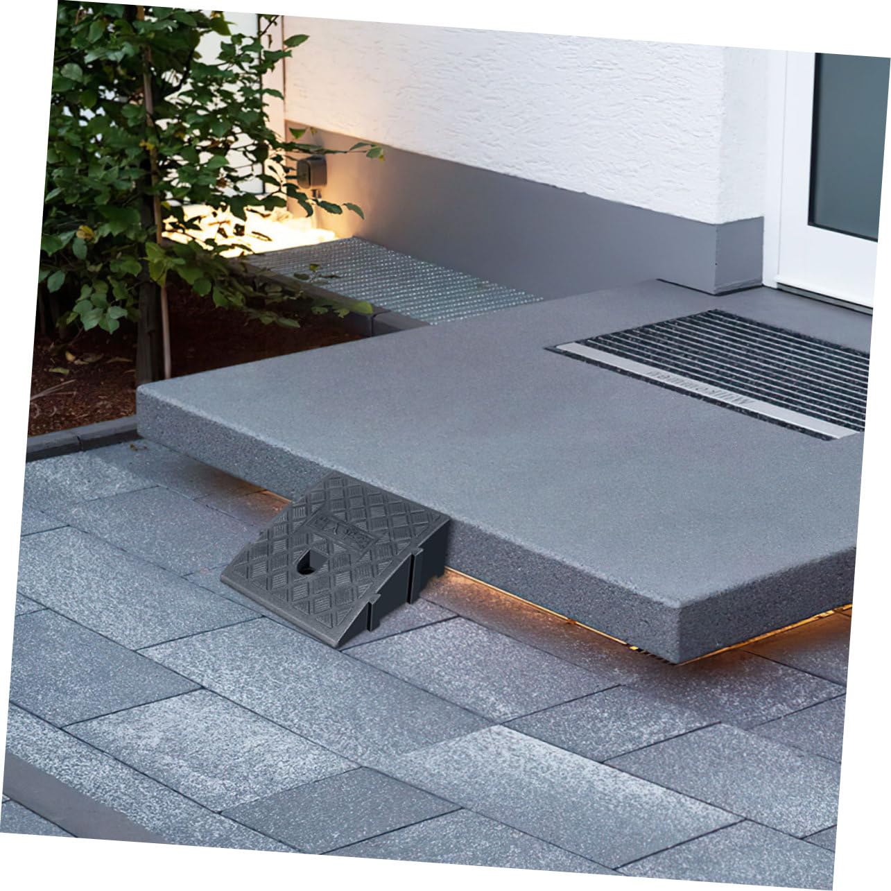 2pezzi Pedana Per Auto in Plastica Rampe Per Marciapiedi Resistenti Pedana Portatile Per Porte e Sedie Rotelle Anti-scivolo e Compressiva