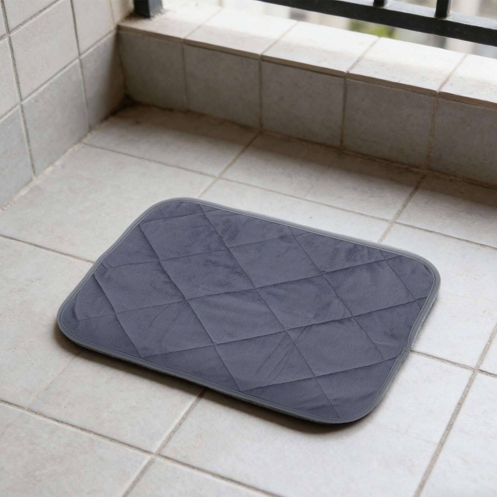 4 Pièces Tapis Chauffant pour Chat Autochauffant Lit pour Chat Chaud avec Isolation Thermique Confortable et Doux pour Animaux Domestiques pour Hiver