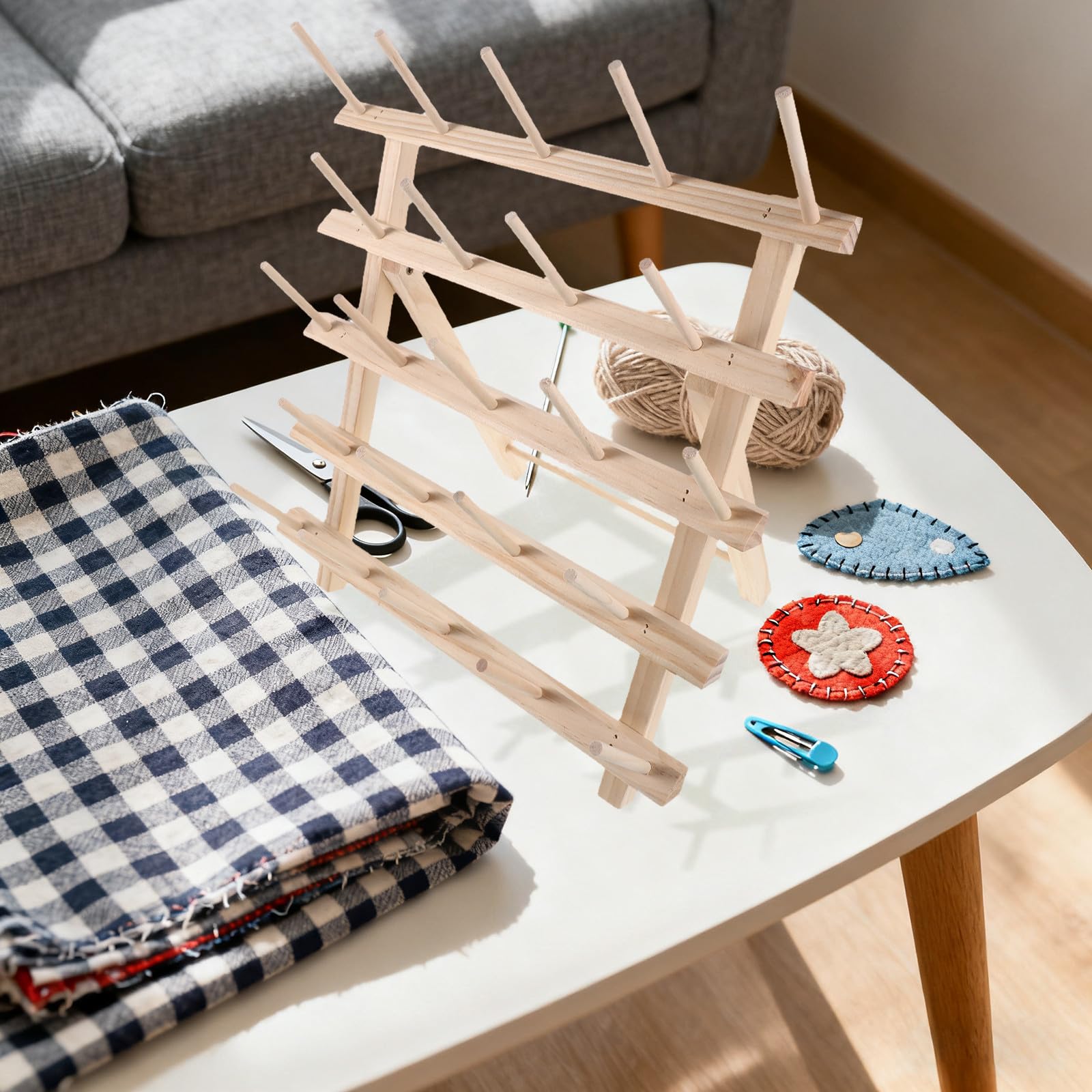 Holzpuppenständer zur Präsentation von Handpuppen und Puppen mit Mehrstöckigem Regal und Stabiler Materialauswahl für Schreibtisch und Kindergarten