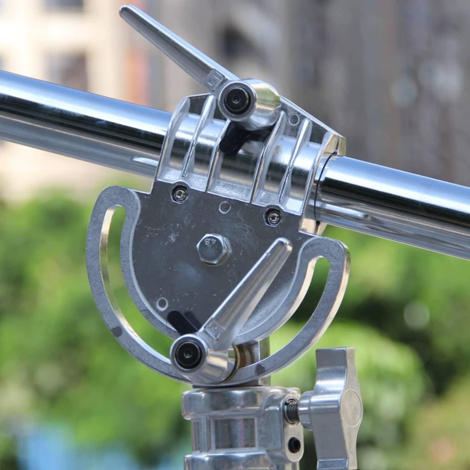 attatore Girevole Regolabile attatore con Morsetto Compatto Supporto con Braccio Snodato per Operatori di Fotocamera, Operatore Video, Argento