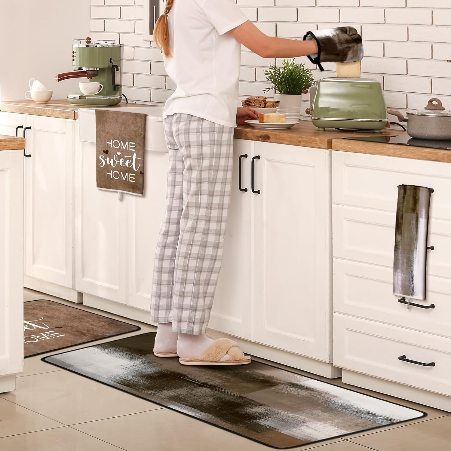 16 Pcs Abstract Art Kitchen Decor Set 4 Brown Kitchen Towels 2 Non Slip Rugs and Mats for Floor 2 Modern Oven Mitts Gloves 2 Pot Holders 4 Placemats 2 Art Abstract Curtains for Home Decoration Gift