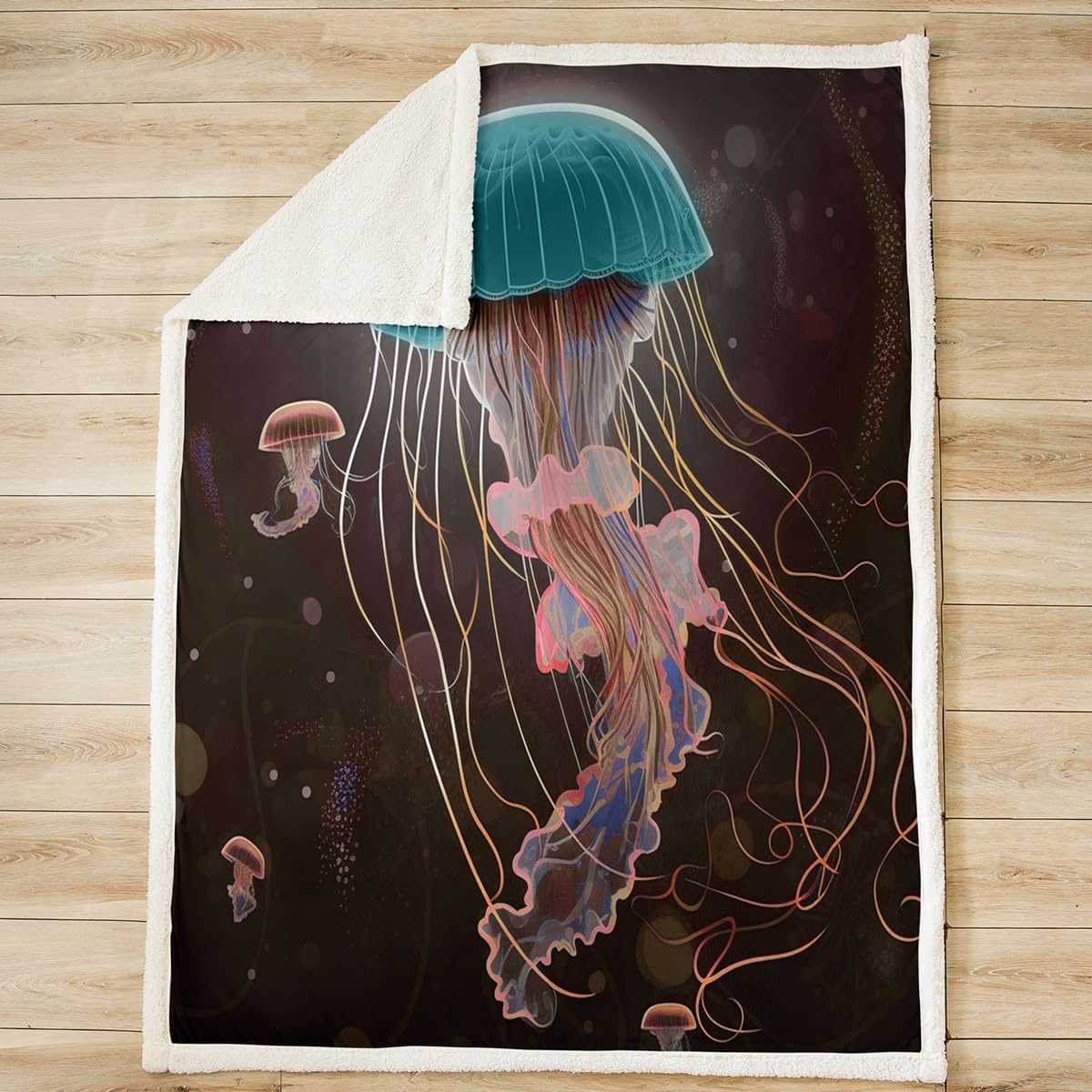 Dive into Comfort: Review of the Jellyfish Plush Geometric Stripe Fleece Throw Blanket