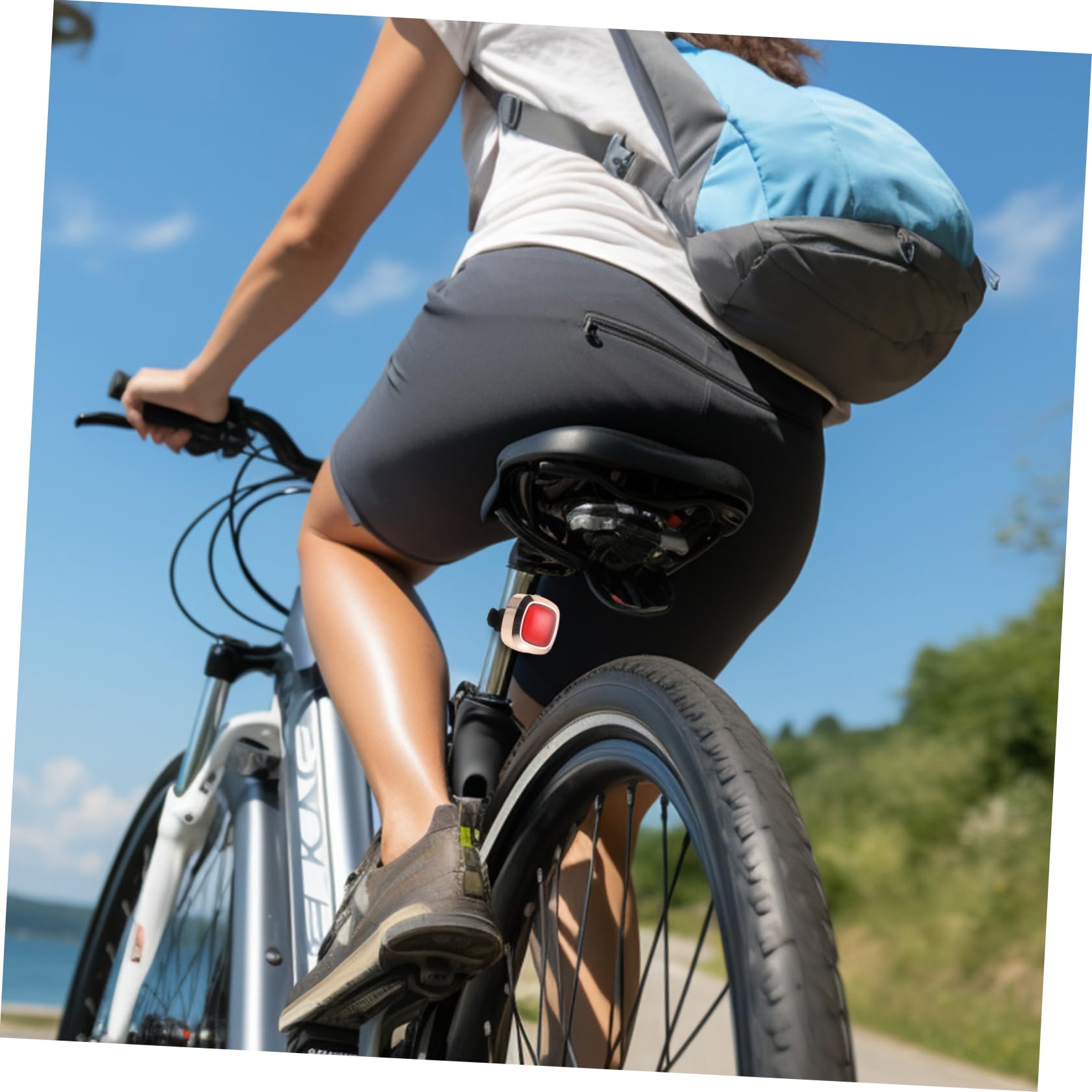 ifundom Bike Rear Light USB Charging Modes for Enhanced Safety and Sturdy Design for Night Riding Rose Gold