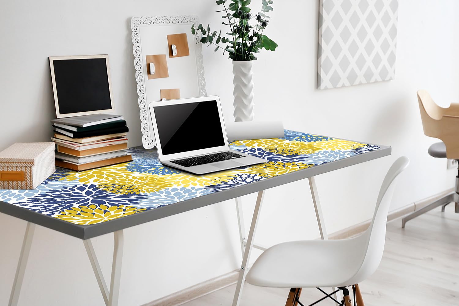 Sottomano per Tastiera 100x50 cm Antiscivolo per Ufficio e Casa Facile da Pulire Impermeabile Superficie Protettiva Protezione e Decorazione in Vinile PVC - Fiori di crisantemo