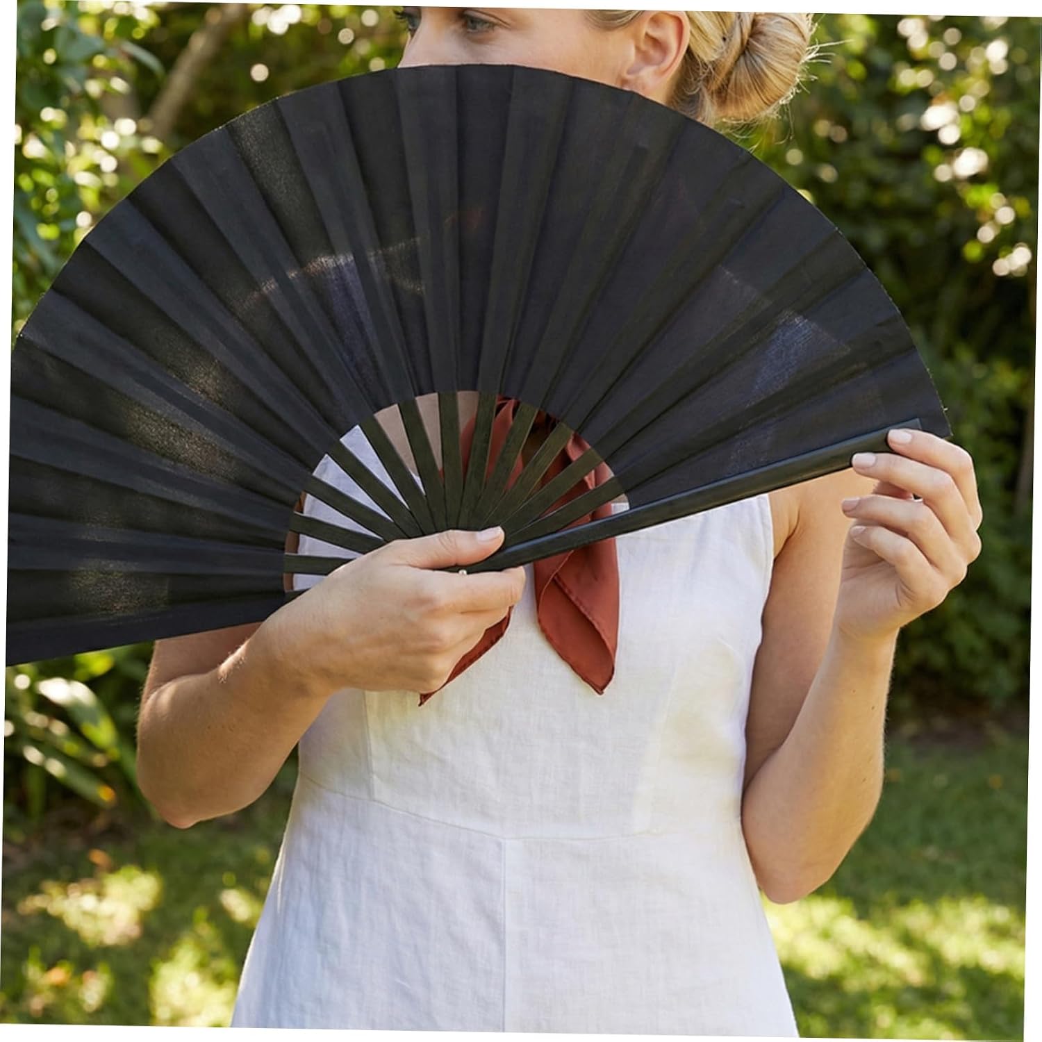 Folding Hand Fans Retro Vintage Style for Martial Arts Performance Sets with Quick and Smooth Opening Portable Dance Fans with Pouch and Decorative Purposes for Tai Chi