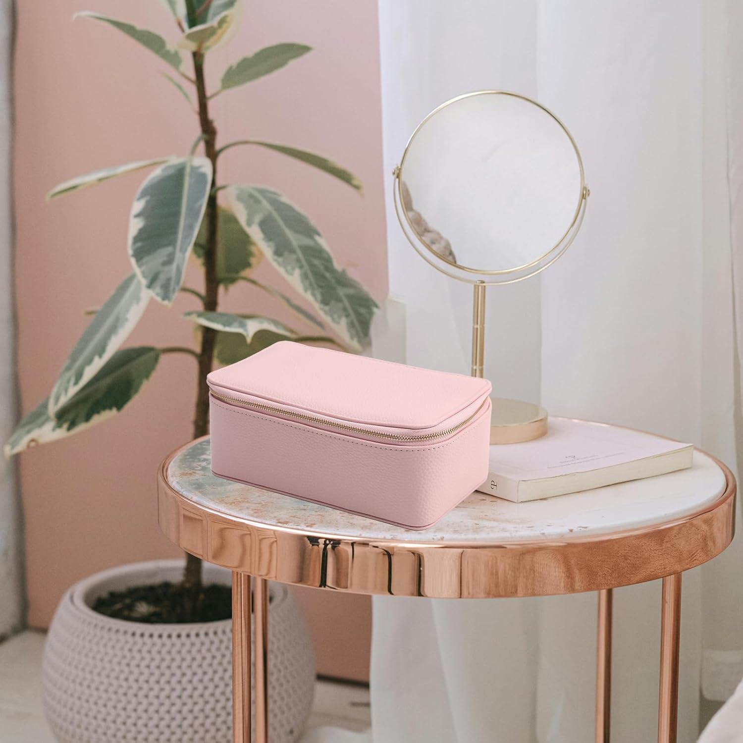 FAMKIT Travel Jewelry Box, Portable Small Jewelry Organizer Case with 12pcs Velvet Jewelry Zipped Pouches PU Leather Jewelry Case for Necklaces Rings Earrings