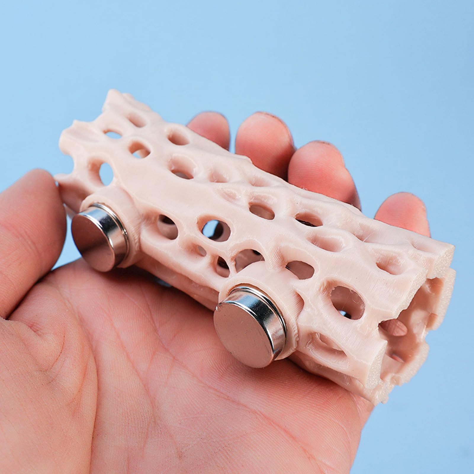 Spider Shelter - Magnetic Reptile Hiding Place | 3D Printed Gecko Cave, Sturdy Habitat for Jumping Spider, Climbing Pet Frog, Amphibian Enclosure, Safe and Easy-to-Attach Terrarium Accessory