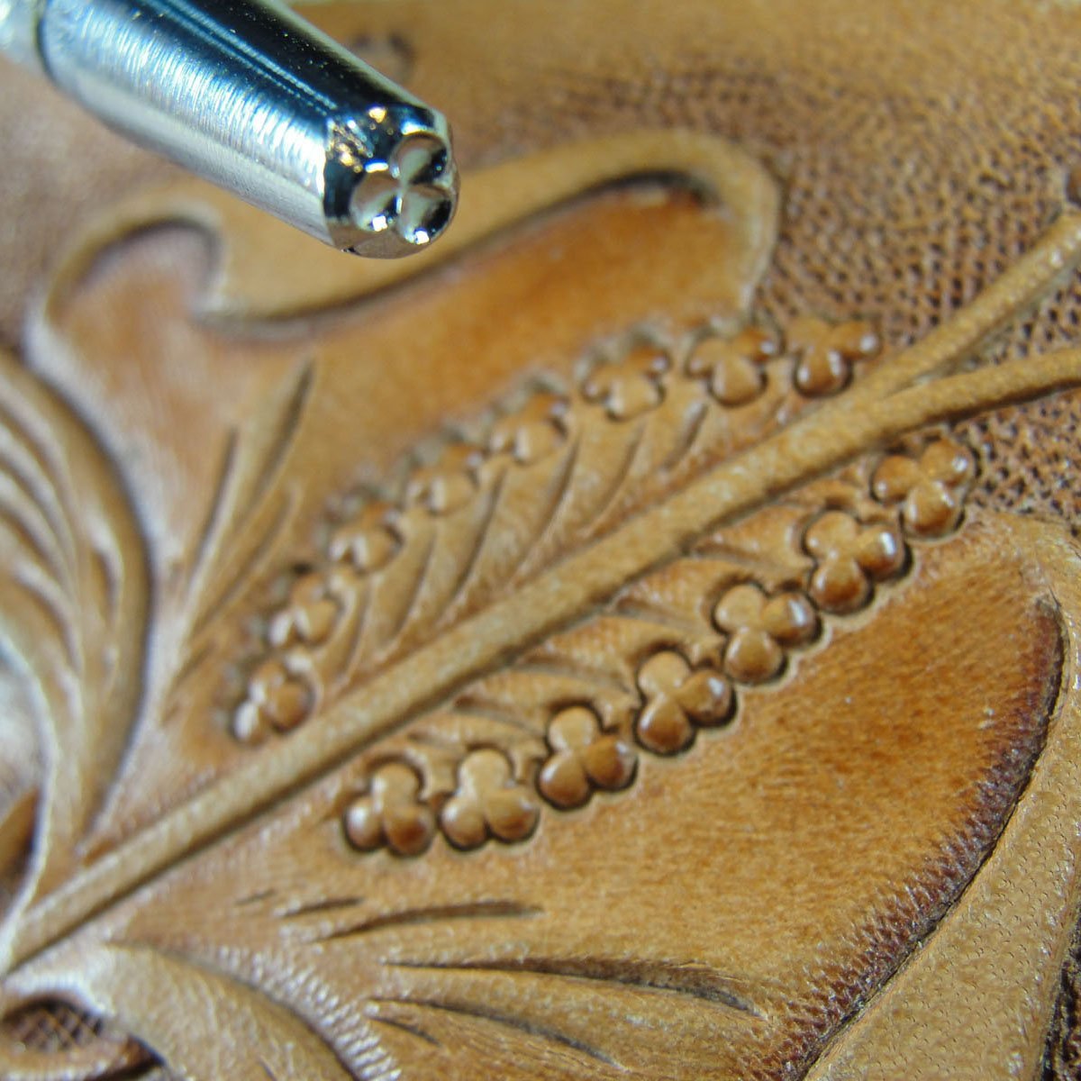 S987 Small Clover Stamp, Craft Japan Leather Stamping Tool