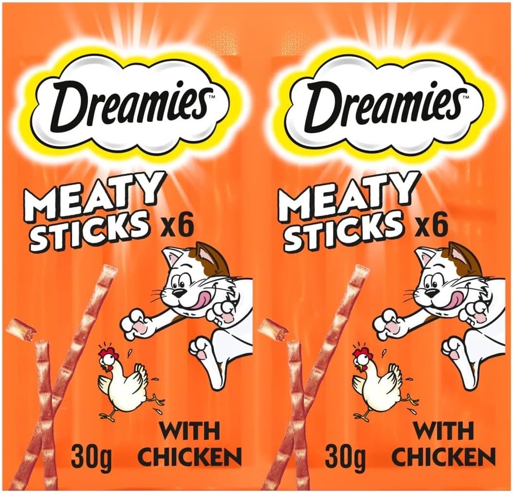 Dreamies Meaty Sticks Adult Cat Treats with Tasty Chicken 30g