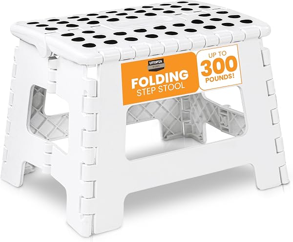 Close-up of the Utopia Home Folding Step Stool's textured anti-slip surface and integrated carrying handle.