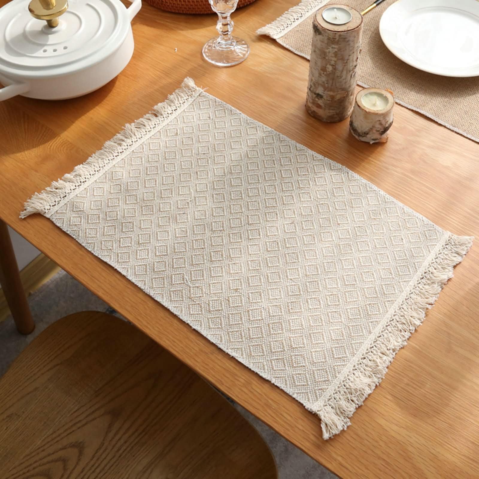 Napperon Table Restaurant 10Pièces, 30 x 45 CM Sets de Table Antidérapant Moderne Coton Lin Beige, Motif de Losange avec Glands