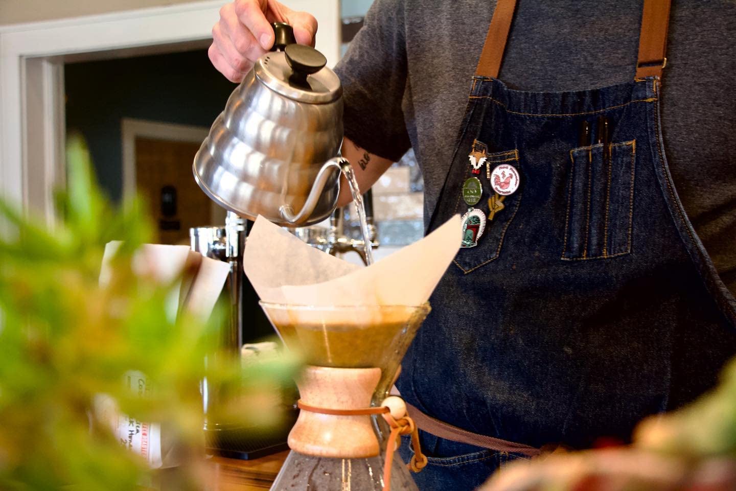 Red Rooster Coffee, Organic Night Owl Half-Caff Coffee – Medium Roast Whole Bean – Notes of Cocoa Nib & Baking Spice – 2LB– USDA Organic, Fair Trade – 50/50 Blend from Peru – Swiss Water Processed