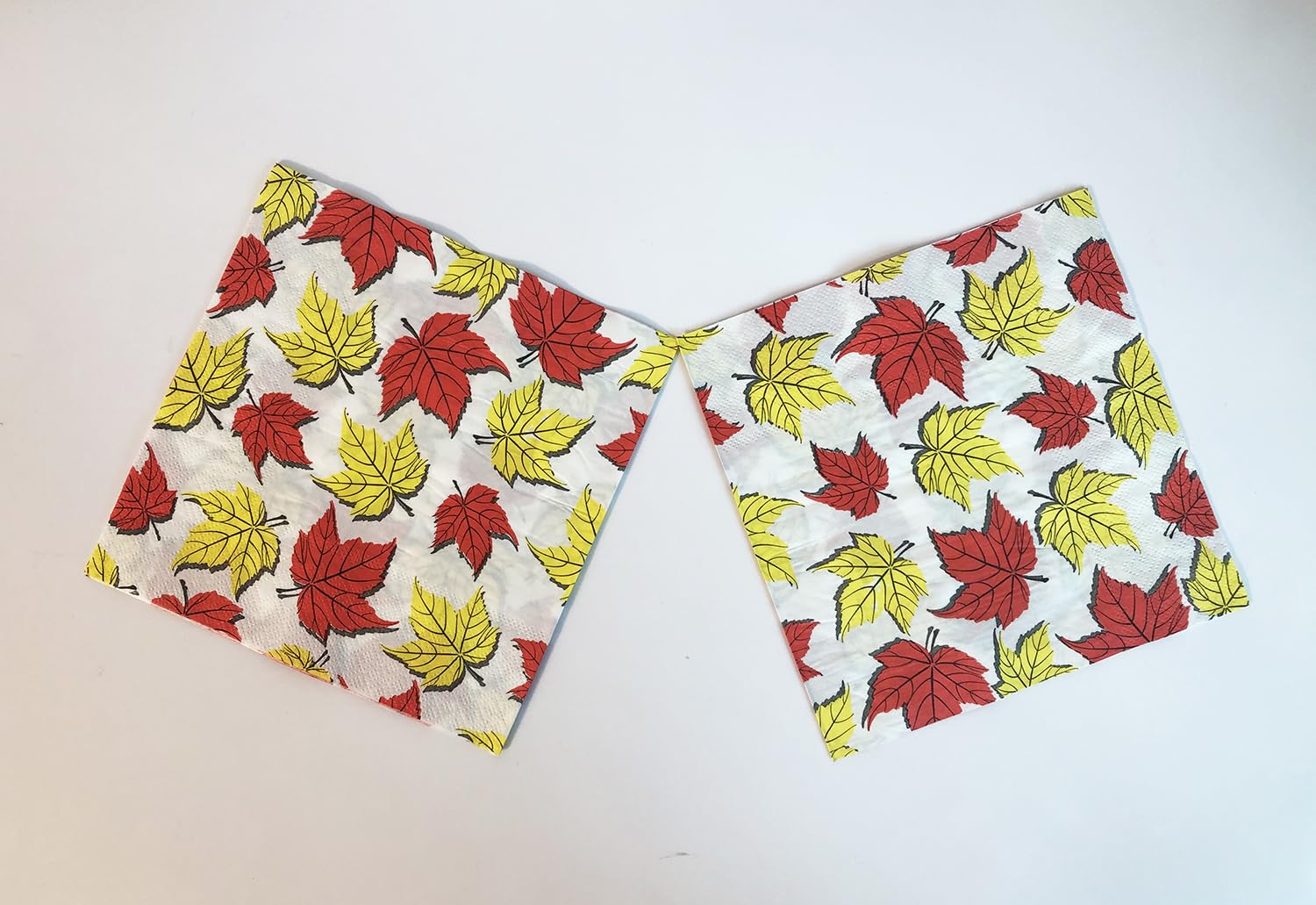 Maple Leaves Fall Paper Guest Napkins for Bathroom Dinner Napkins for Home Kitchen Dinner Powder Room 2 Ply/40 Pcs Paper Napkin(6.5 x 6.5 In)