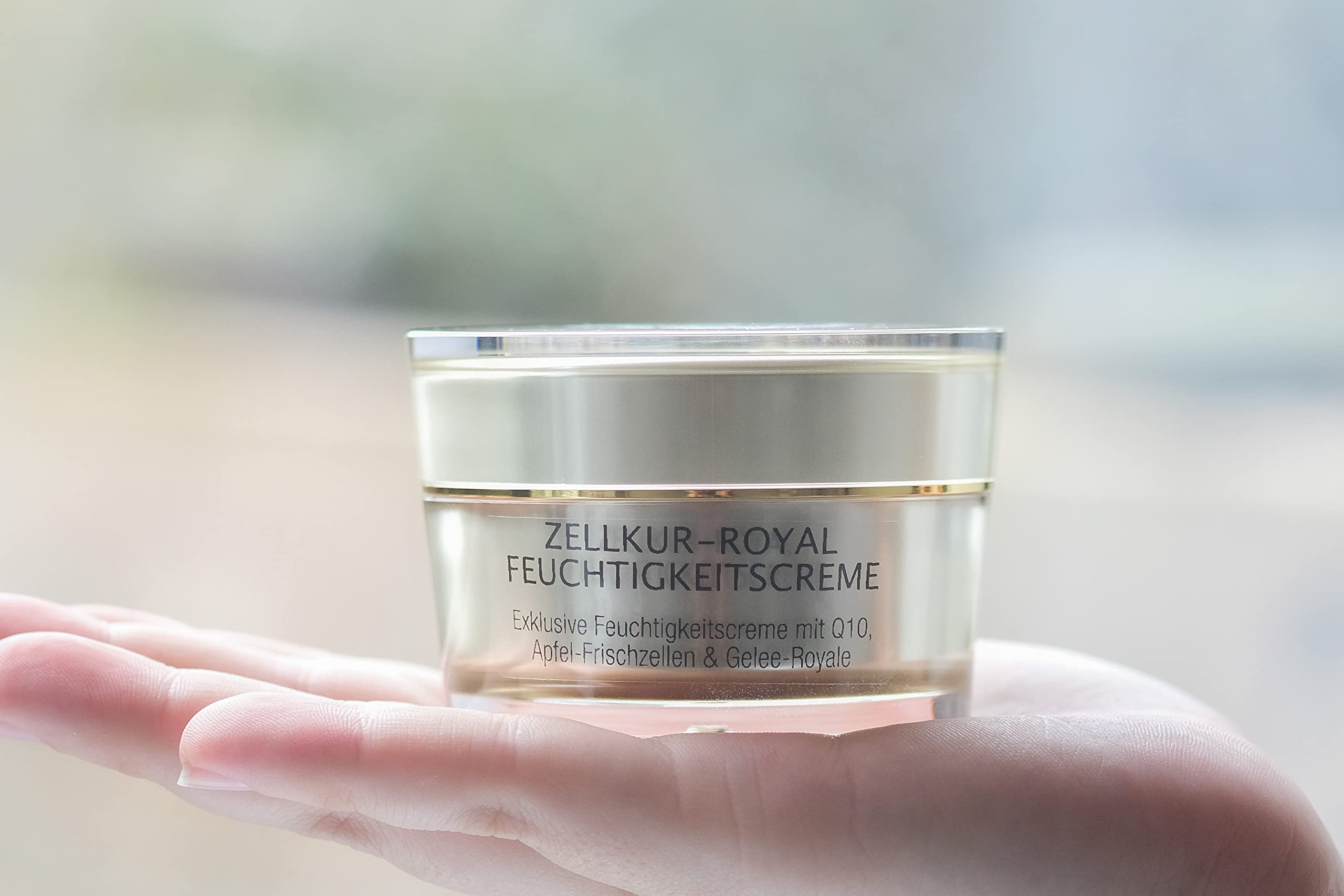 Schloßwald Bienengut Feuchtigkeitscreme mit Gelee Royale 50 ml – Gesichtscreme Tagescreme Nachtcreme Anti Aging Hautpflege Zellkur Royal