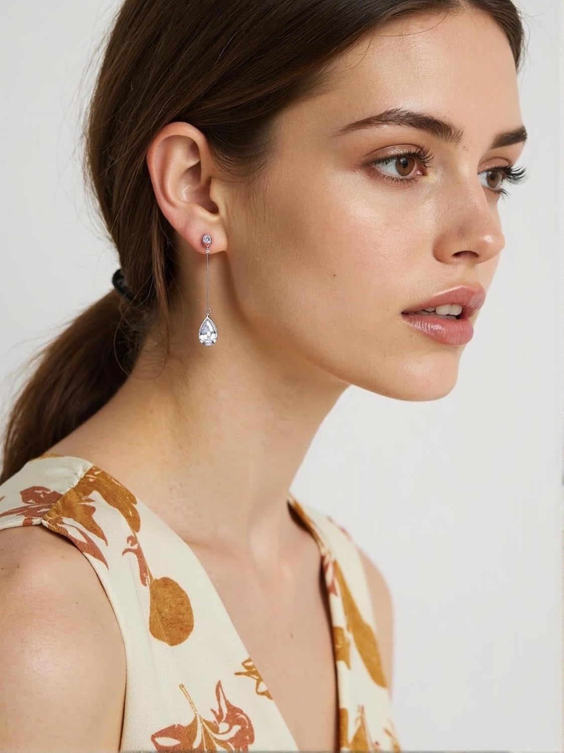 SBLING Cubic Zirconia Teardrop Earrings, Diamond Earrings, Wedding Earrings for Brides Bridesmaids, Bridal Dangle Earrings, Teardrop Crystal Drop earrings for Women Jewelry Gifts - Image 4