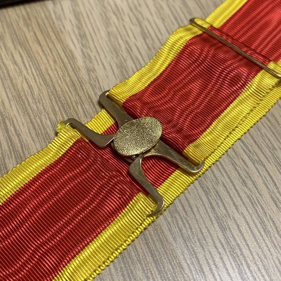 国宝級！激レア 満州国 勲三位 瑞宝章 略綬 共箱付 中国中 71XJcTwcl1L._UF350,350_QL50_.jpg