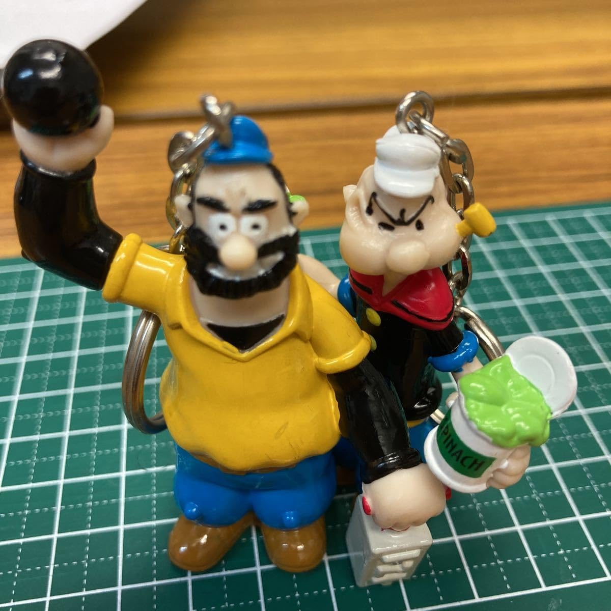 Amazon.co.jp: ポパイVSブルート フィギュアキーホルダー 2点 当時物