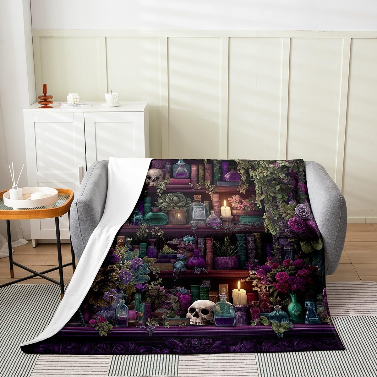 Erosebridal Gothic Skull Flannel Blanket 40x50 Inch Vintage Witchy Fleece Blanket Spooky Magic Bookshelf Fuzzy Plush Throw Black Retro Wizard Mysterious Cool Living Room Decor