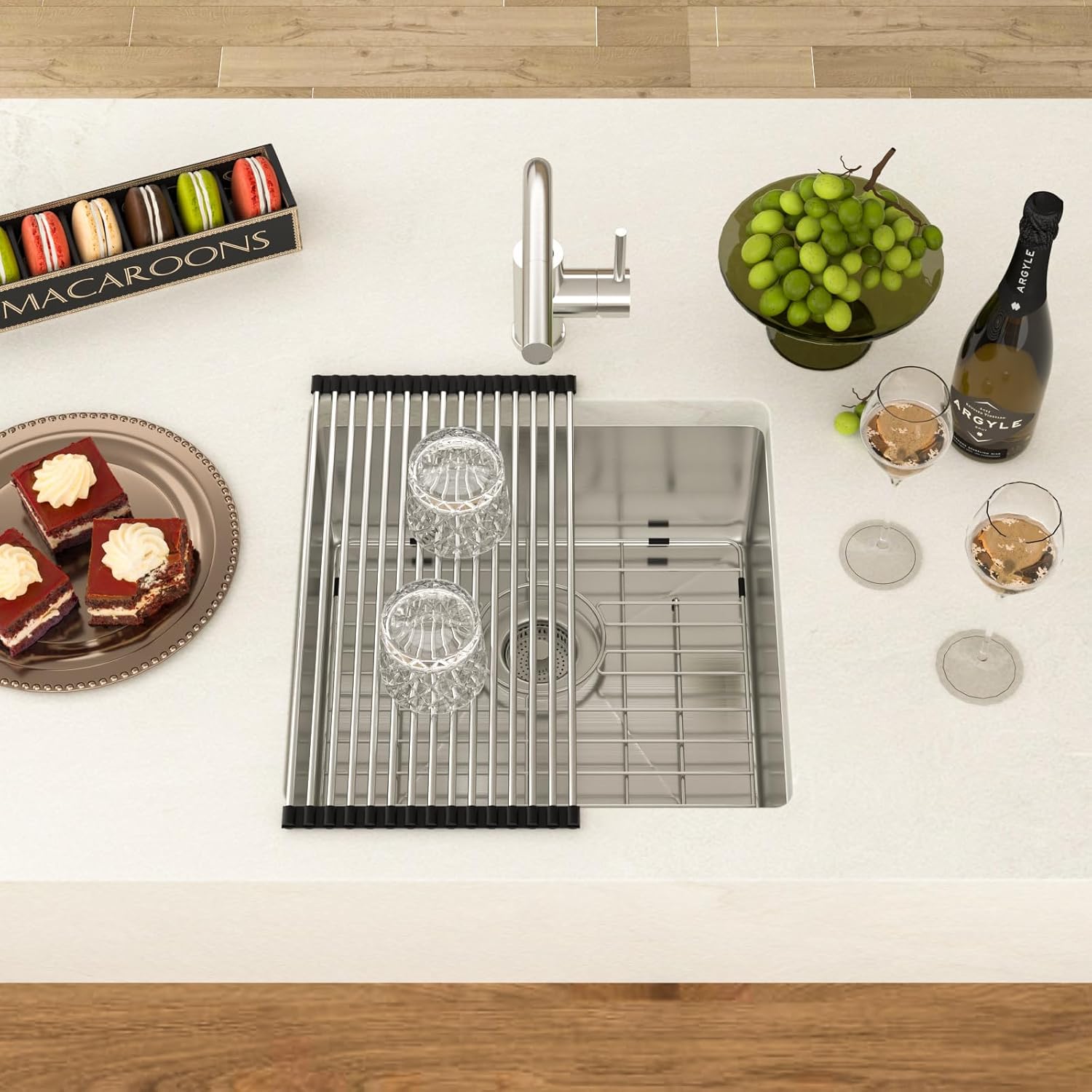18 Undermount Kitchen Sink 18"x18"x8" Single Bowl 16 Gauge Stainless Steel Under Counter Single Bowl Kitchen Sinks Basin with Drain Strainer
