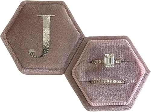 Caja de anillo hexagonal de terciopelo con monograma personalizado, 2 ranuras hexagonales para fotos de boda, almacenamiento y reliquia (rosa