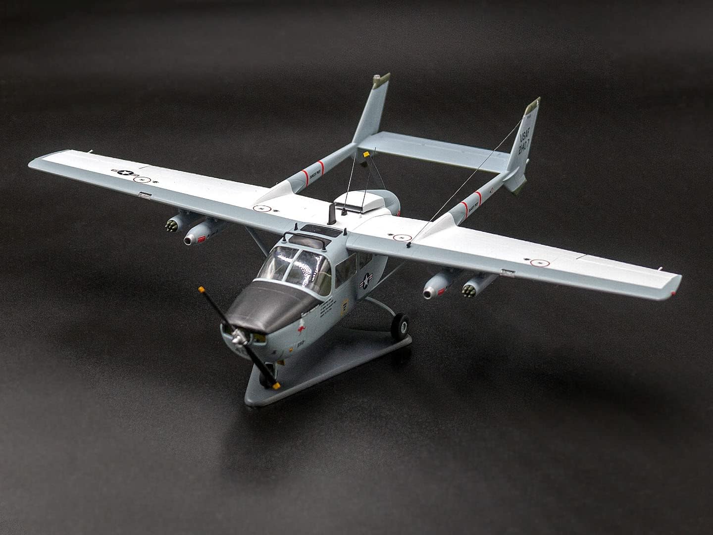 ICM 48290 - Plastic Military Plane Cessna O-2A Skymaster, Airplane Model American Reconnaissance Aircraft - Scale 1:48