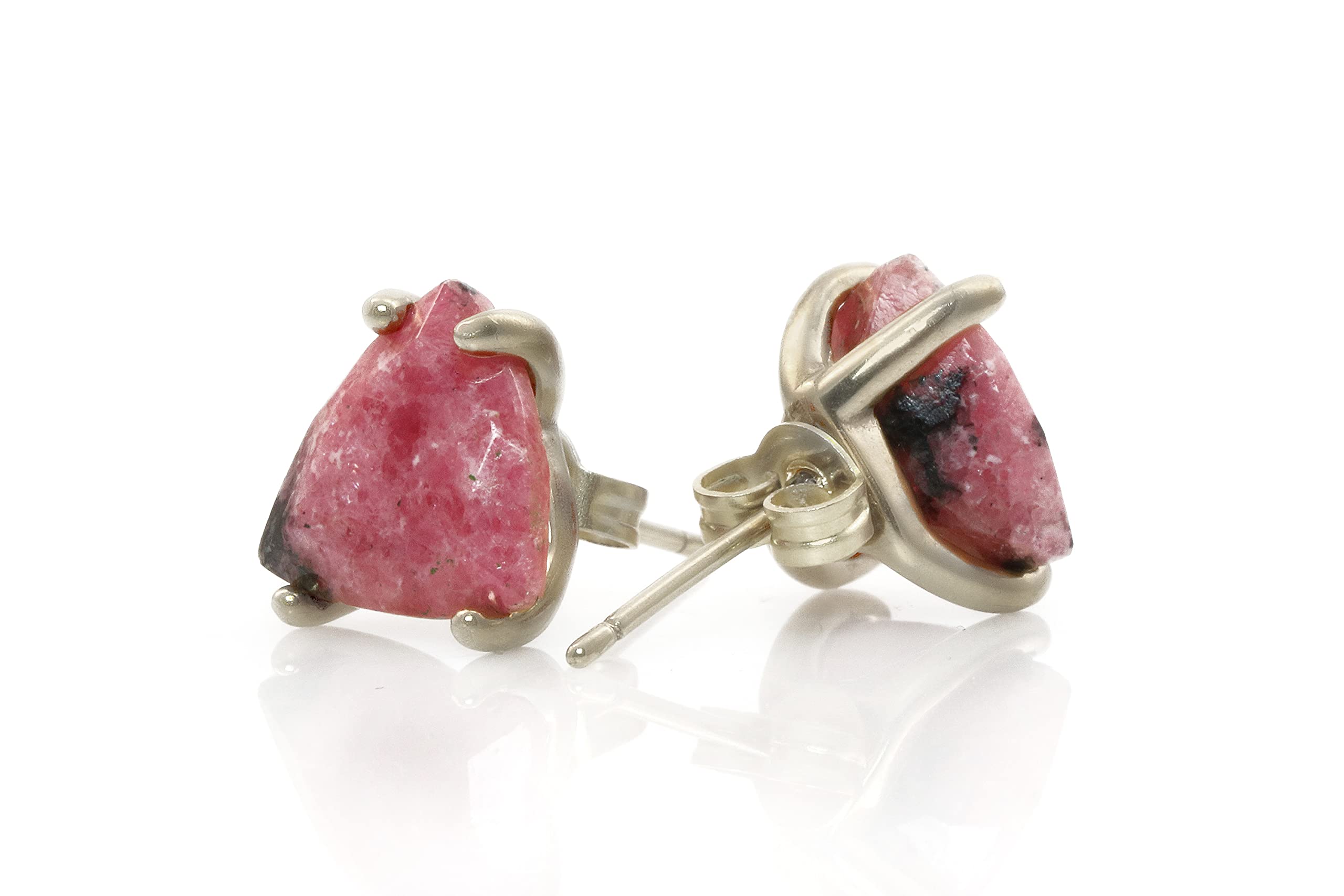 Orecchini di Cristallo di Rodonite Rosato - Orecchini Triangolari Fatti a Mano - Orecchini di Pietra Classica, Orecchini per Tutti i Giorni, Orecchini a Perno Oro - Gioielli Personalizzati per Donne