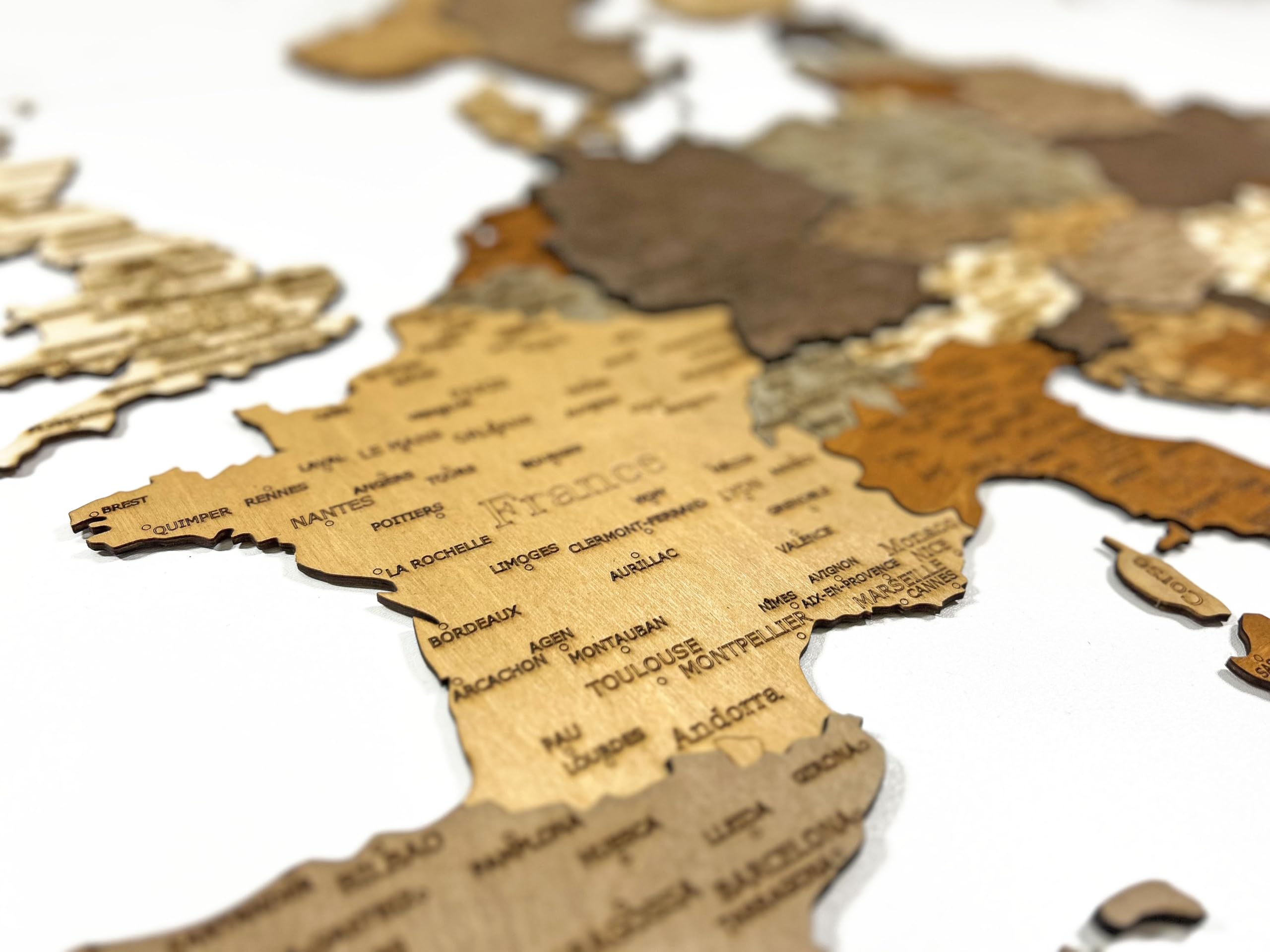 Natura Products 3D Mapa Europy z drewna – dekoracja ścienna w 2 rozmiarach, opcjonalnie z regionem Bliskiego Wschodu (Z regionem Bliskiego Wschodu)