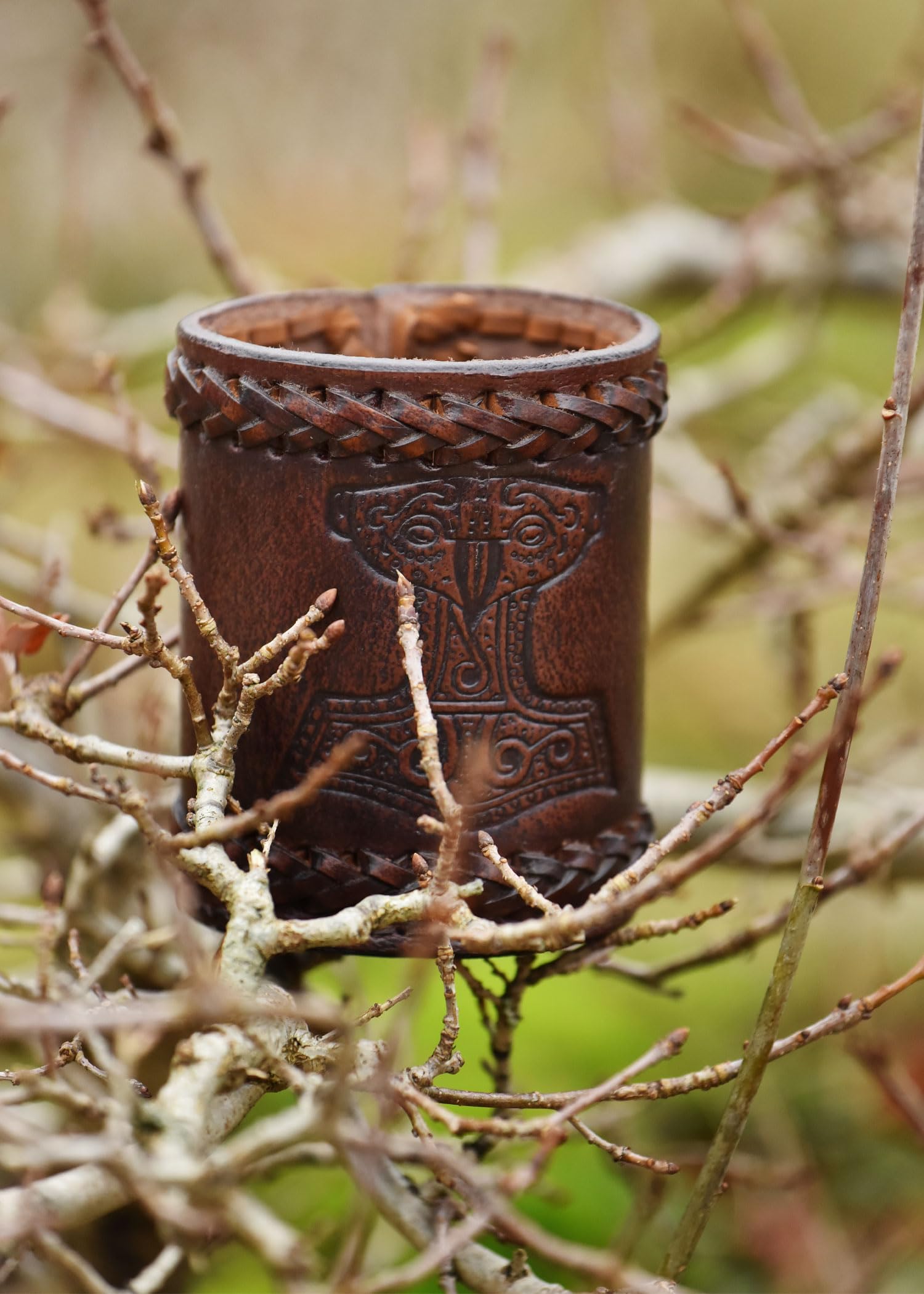 Tazza Cubo Vichingo In Pelle Vera - Motivo Mjölnir Martello Di Thor Per