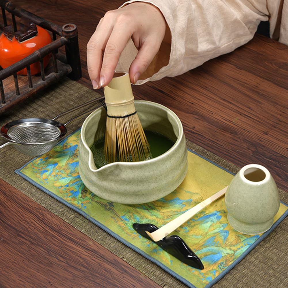 Matcha Kit, Set di Matcha, Set da tè giapponese Matcha, Set di Frusta per Matcha, Ciotola Matcha con Beccuccio,Frusta Matcha in Bambù,Paletta, Supporto per Frusta in Ceramica
