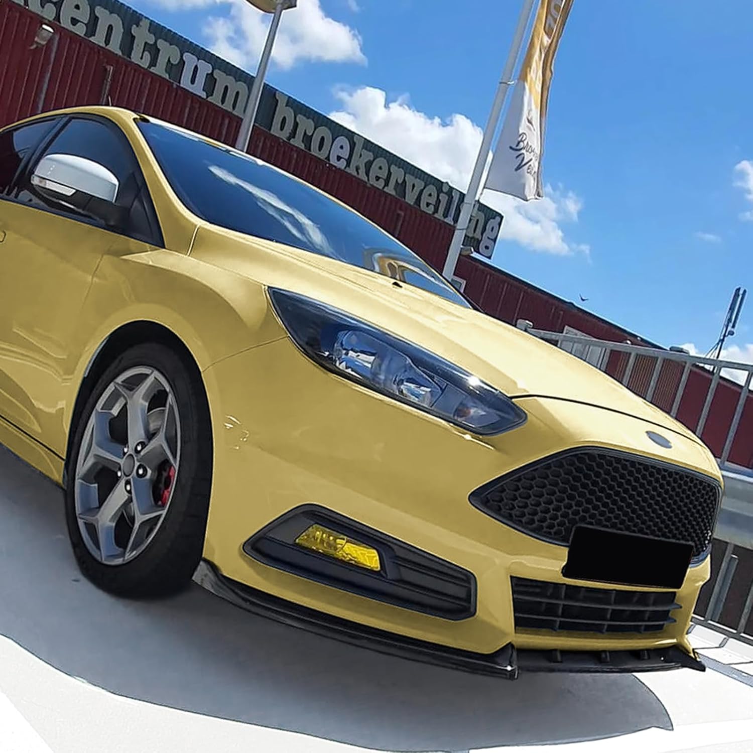 Car Front Bumper Spoiler Splitter Lip for Ford Focus ST MK3.5 2015-2018 2017 Glossy Black Carbon Fiber Look