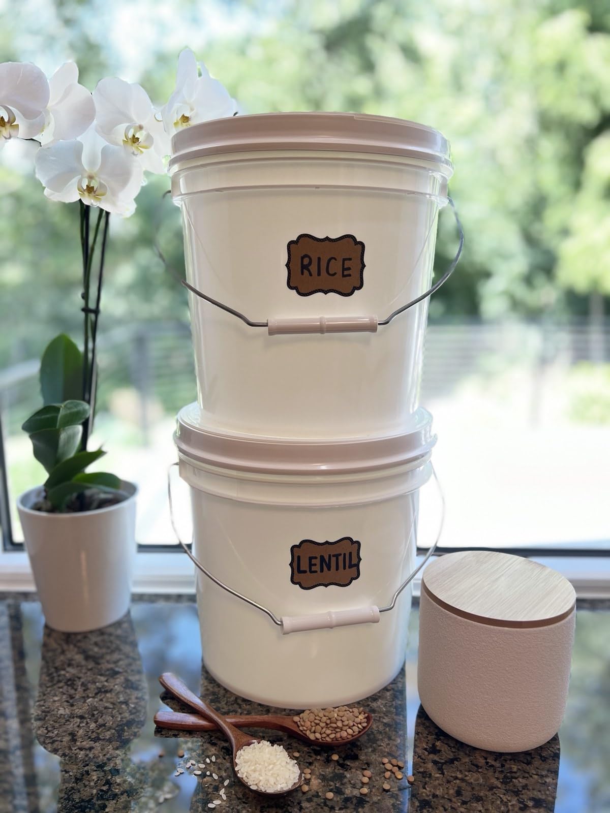 House Naturals Cubo de 2 galones de grado alimenticio, sin BPA, fabricado en Estados Unidos con tapa de rosca (paquete de 3)
