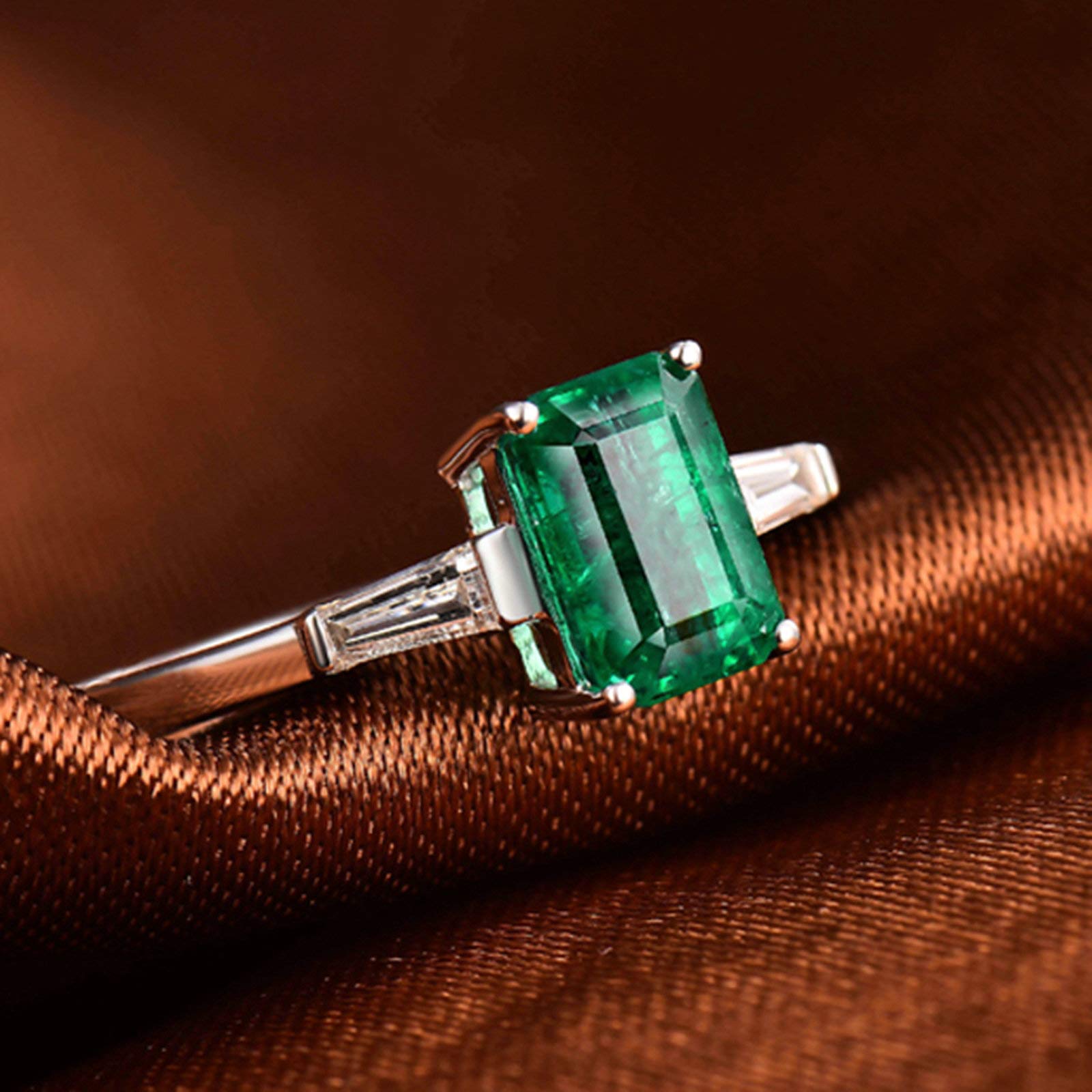 Obrączka szmaragdowa platyna 950 rozmiar 47 (15,0)-65 (20,7), obrączka ślubna damska pojedyncza ze szmaragdem 1,5 ct i moissanit 0,21 ct
