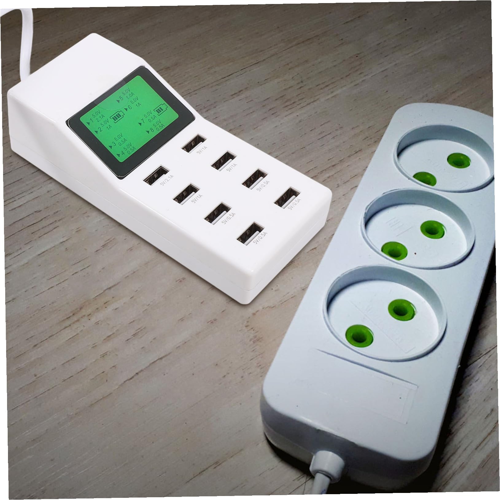 Artibetter Stazione di Ricarica USB a 8 Porte con Display Lcd, Tecnologia Smart Ic, Compatibile con Smartphone, per Ufficio e Viaggi, Materiale Abs e PC Bianco