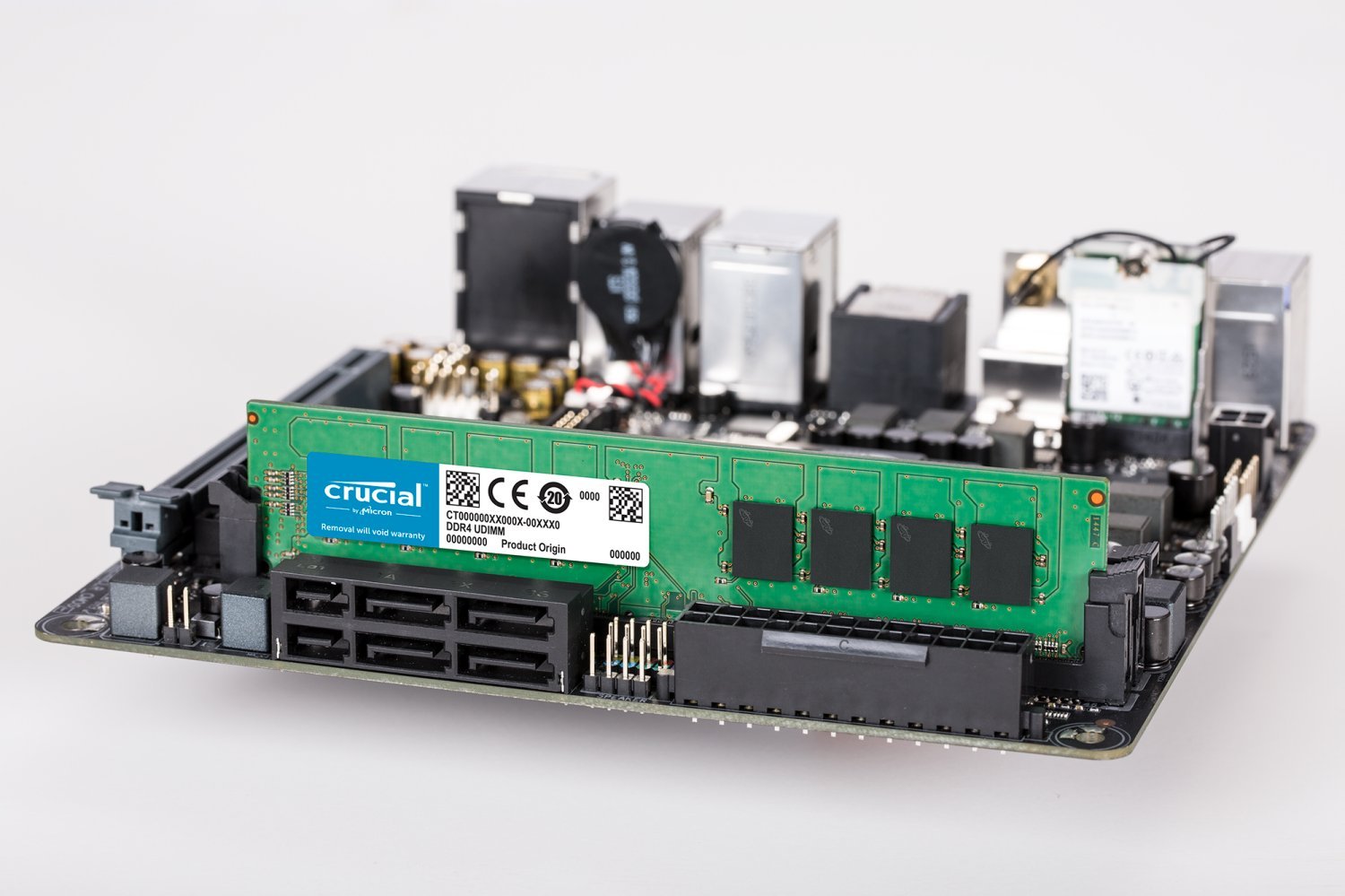 CrucialPRO デスクトップ用メモリ 16GBX2枚 DDR4-3200 Amazon 