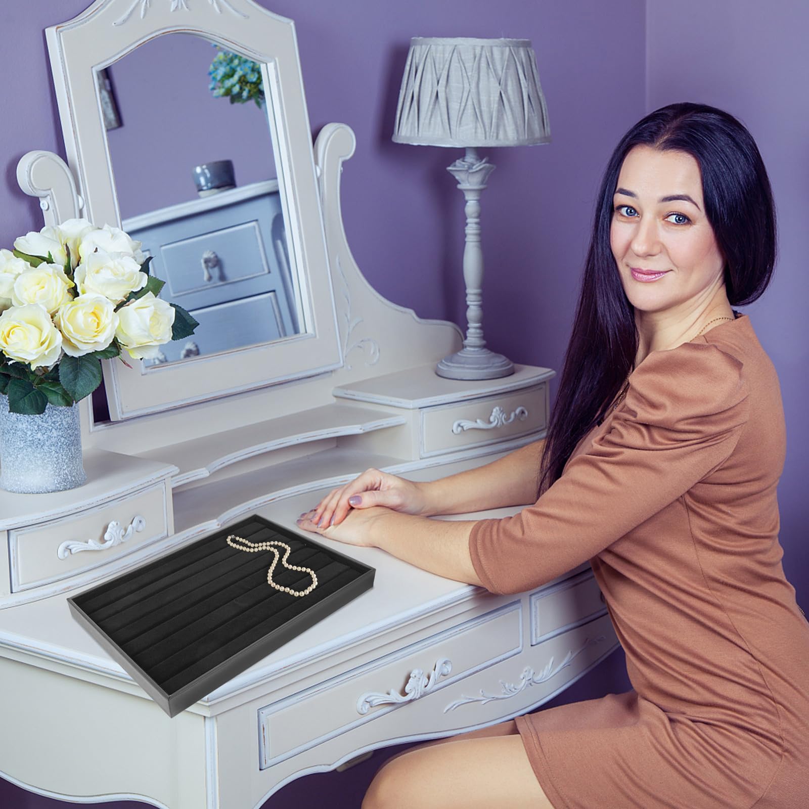 Plateau à Bagues en Flanelle Noire à 12 Compartiments pour Rangement de Bagues et Bracelets, Plateau Décoratif et Moderne pour Maison et Boutique, Lot de 2 Pièces