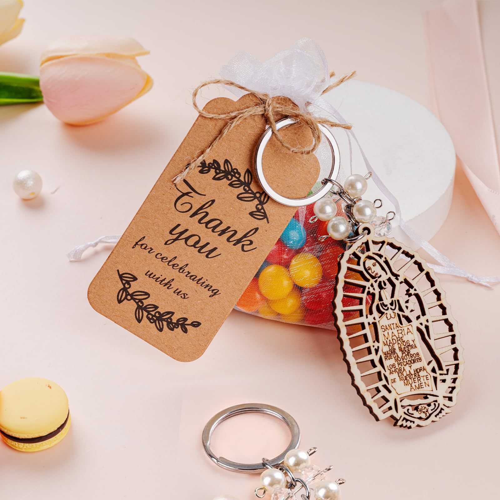 Lot de 240 porte-clés en forme de croix en bois avec sacs cadeaux en organza – 60 ensembles parfaits pour première communion pour invités
