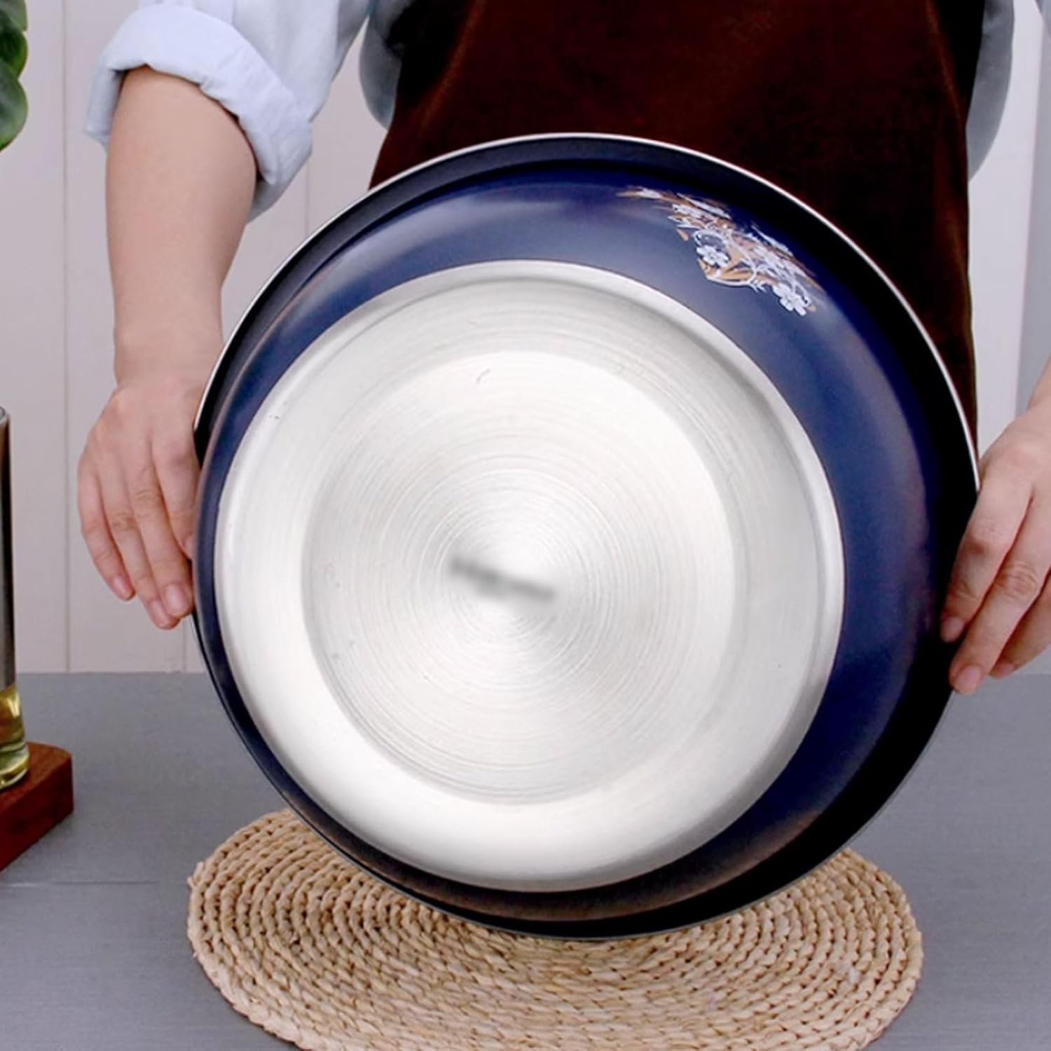 Stackable Stainless Steel Mixing Bowl With Lid For Home Kitchen Egg Beating Dough Kneading Salad Mixing Bowl With Large Capacity multipurpose(M)