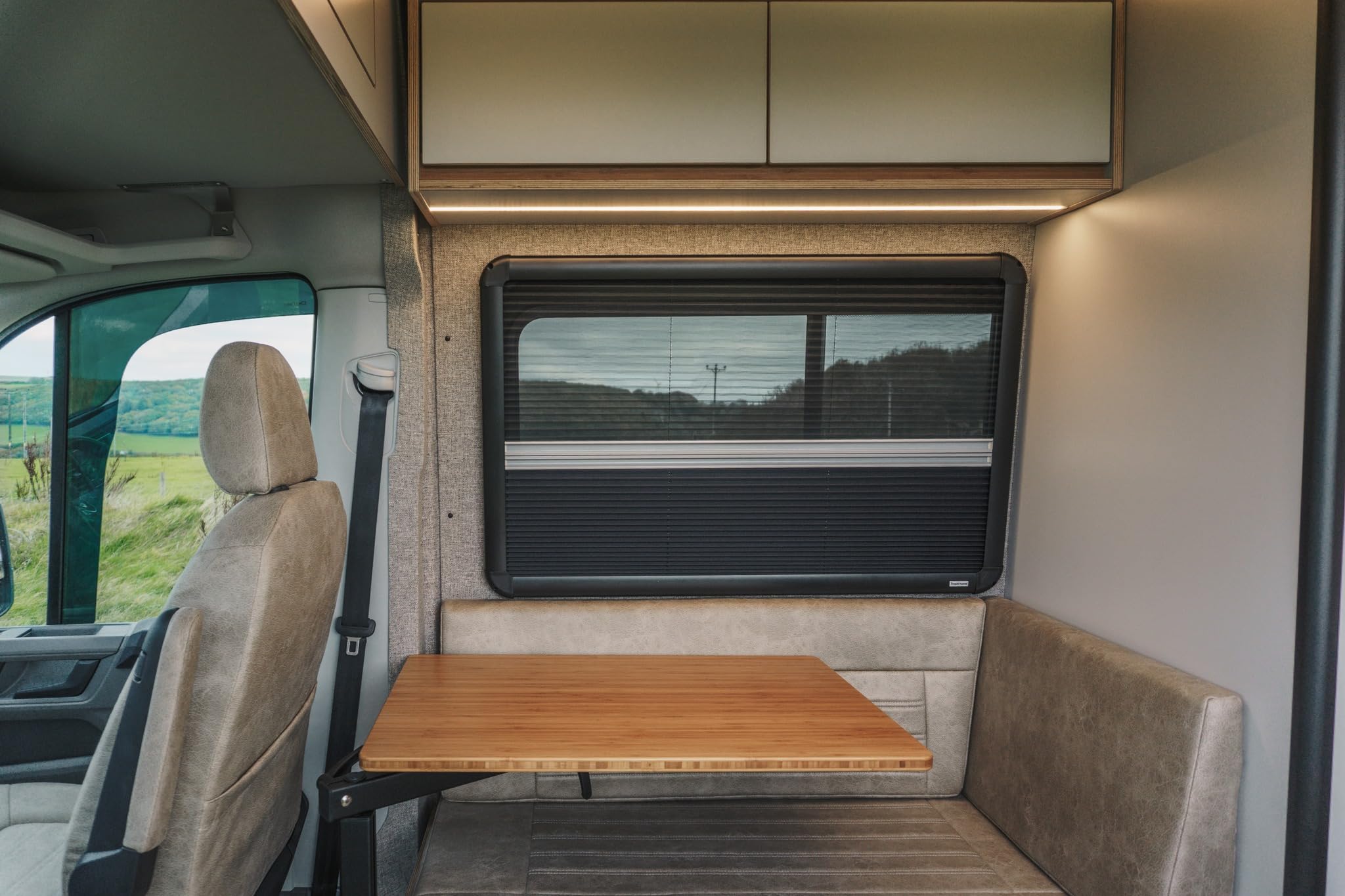 Motorhome Campervan Window Blind with Flyscreen, Black Frame Cassette Blind, Black Pleated Blackout Blind and Insect Screen (90 x 50cm (Overall size 98 x 58cm)) — view 2