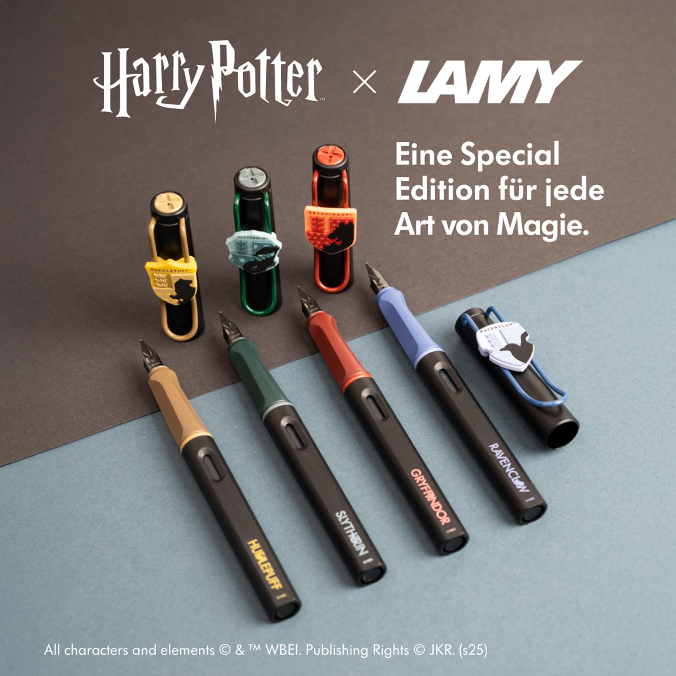 Lamy safari Harry Potter 4er-Set – Special Edition Füllhalter mit Wappen der Häuser - Stahlfeder in Strichbreite M – mit ergonomischem Griff – inkl. Tintenpatrone T10 blau – Rechtshänder